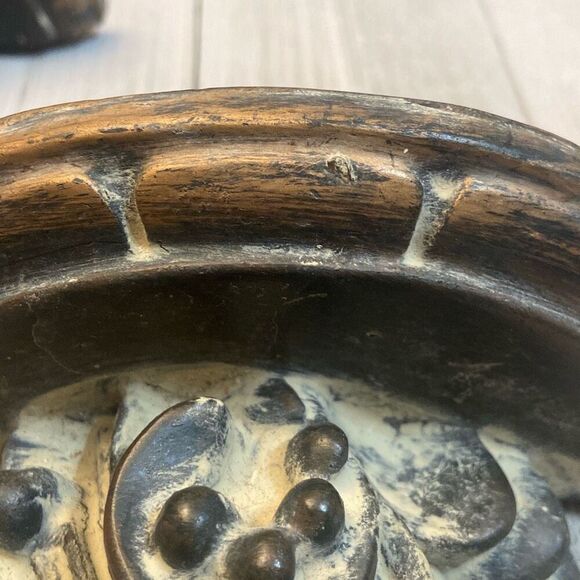 Pair Acanthus Leaf Ornate Wall Shelves Distressed Gold Brown Tan Tones Regency - Picture 3 of 12